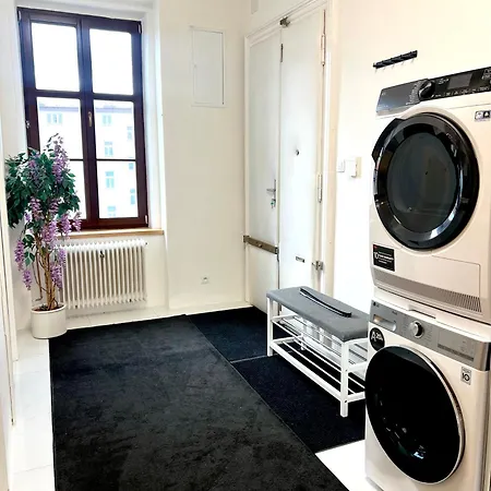 Daire Wenceslas Square 150 M2 *