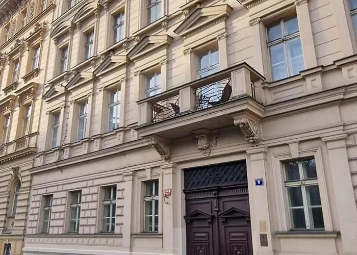 Daire Wenceslas Square 150 M2 *