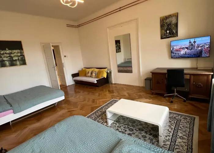 Wenceslas Square 150 M2 *