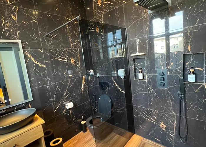 Wenceslas Square 150 M2 *