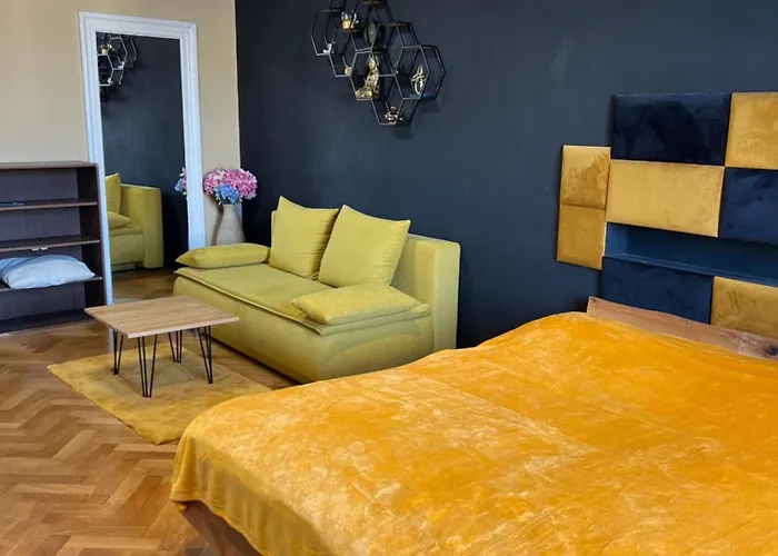 Daire Wenceslas Square 150 M2 *