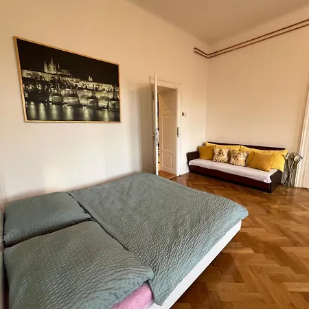Wenceslas Square 150 M2