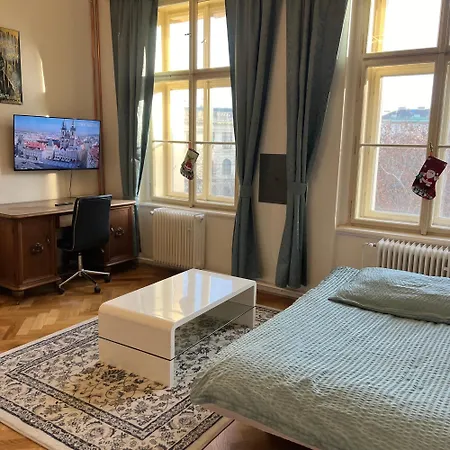 Wenceslas Square 150 M2 Apartment