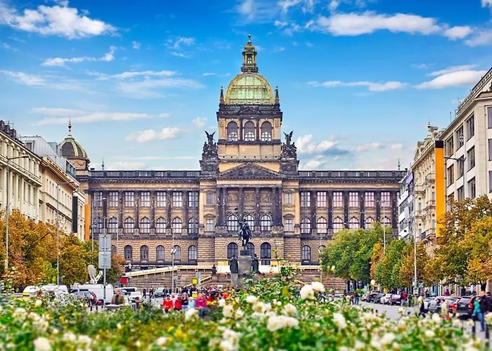 Wenceslas Square 150 M2 Apartment
