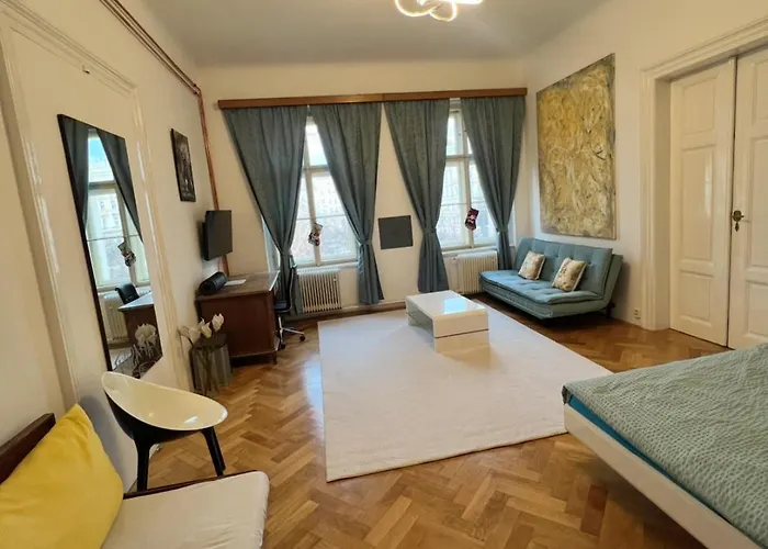 Wenceslas Square 150 M2 * Praga