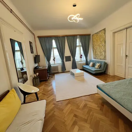 Wenceslas Square 150 M2 * 布拉格